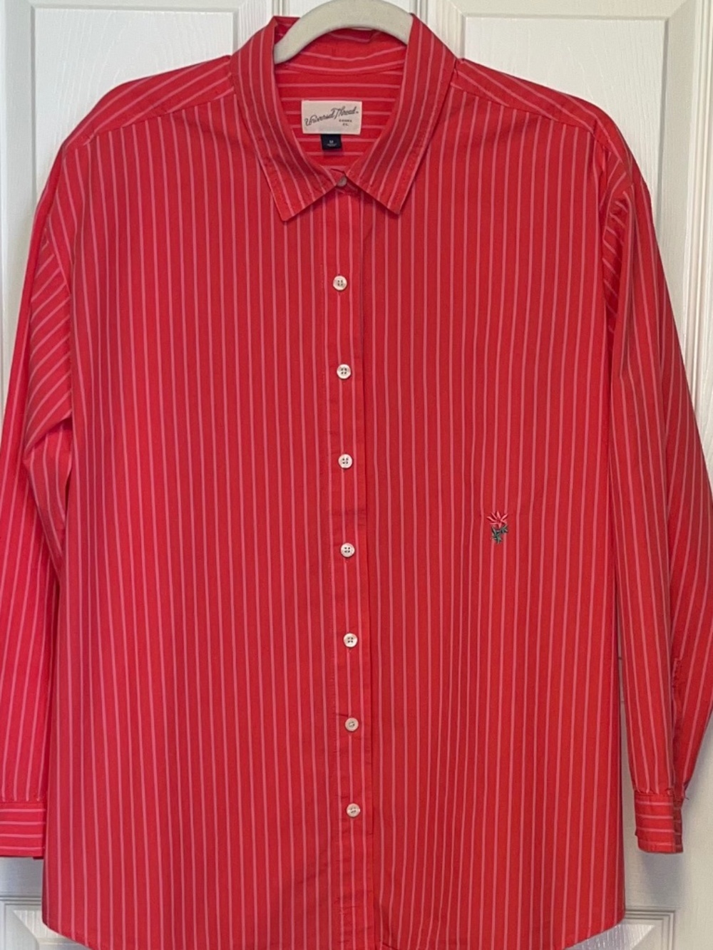 Universal Thread Women’s Long Sleeve Cotton Shirt Red & White Stripe M